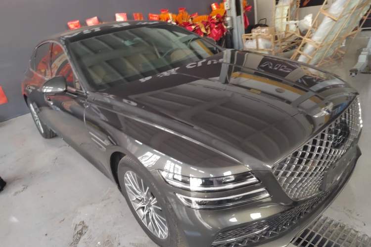 Used Genesis G80 2023 2.5T Rear-Drive Luxury Edition Front Right 45 Deg