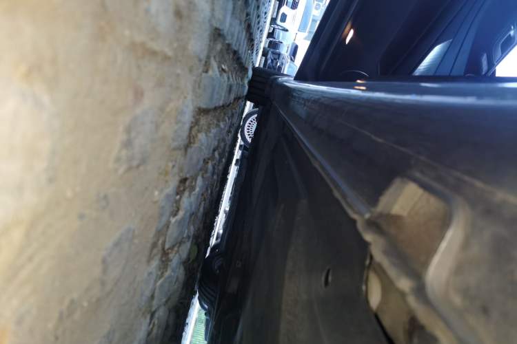 Used Genesis G80 2023 2.5T Four-Wheel-Drive Flagship Edition Left Side Sill