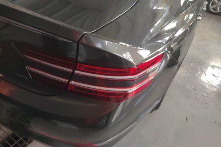 Used Genesis G80 2023 2.5T Rear-Drive Luxury Edition Right Rear Taillight