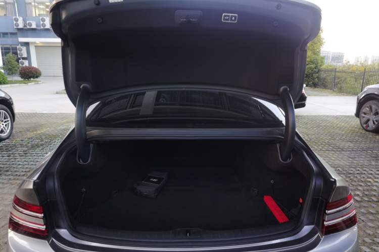 Used Genesis G80 2023 2.5T Four-Wheel-Drive Flagship Edition Trunk
