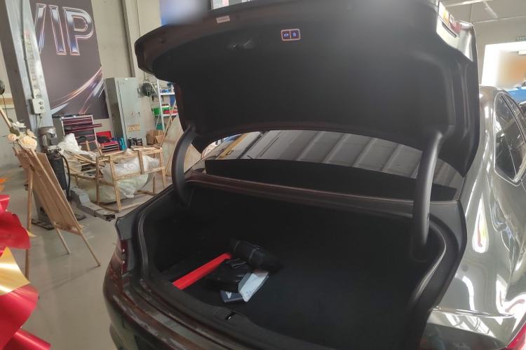 Used Genesis G80 2023 2.5T Rear-Drive Luxury Edition Trunk
