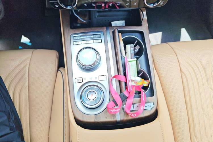 Used Genesis G80 2023 2.5T Rear-Drive Flagship Edition Gear Lever