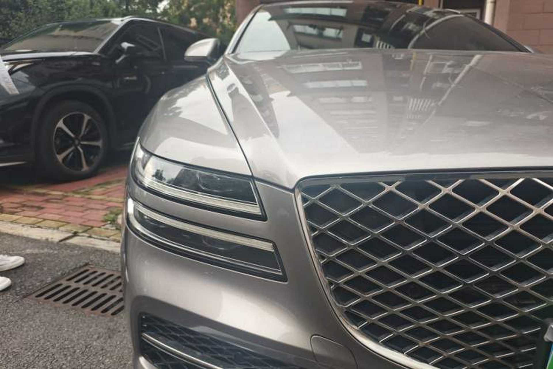 Used Genesis G80 2023 2.5T Four-Wheel-Drive Flagship Edition Right Front Headlight