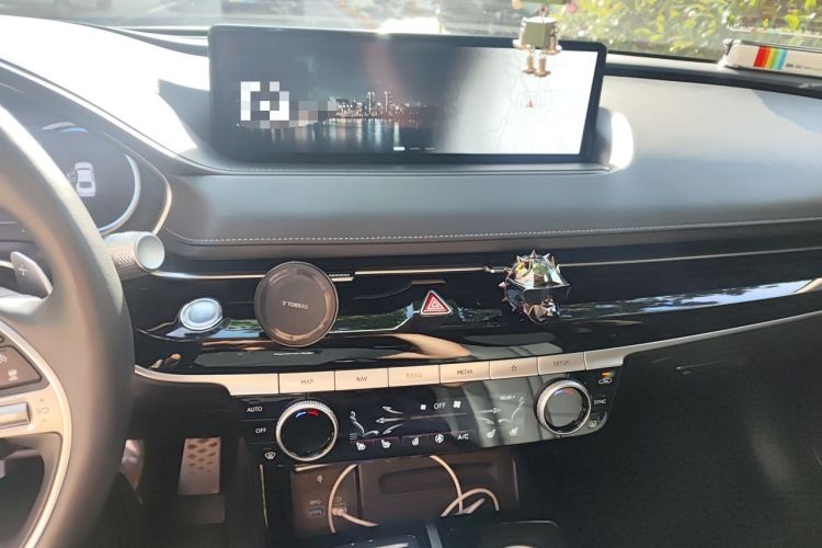 Used Genesis G80 2023 2.5T Rear-Drive Flagship Edition Audio And AC Panel