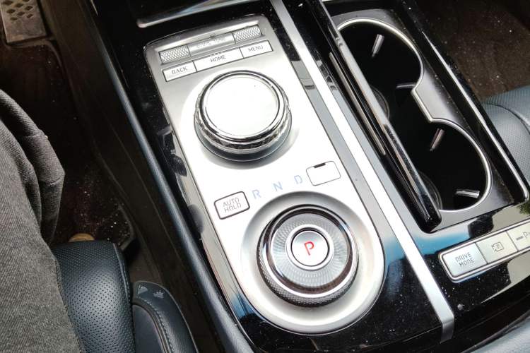 Used Genesis G80 2023 2.5T Rear-Drive Luxury Edition Gear Lever