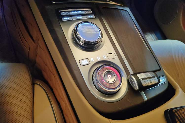 Used Genesis G80 2023 2.5T Four-Wheel-Drive Flagship Edition Gear Lever