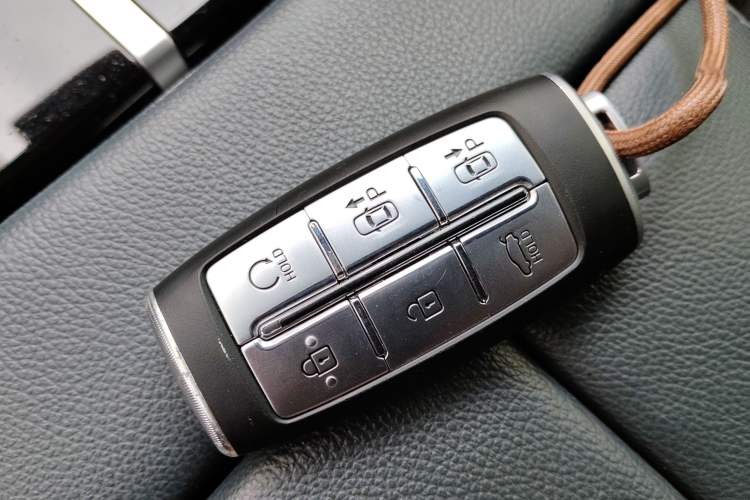 Used Genesis G80 2023 2.5T Rear-Drive Luxury Edition Interior 1
