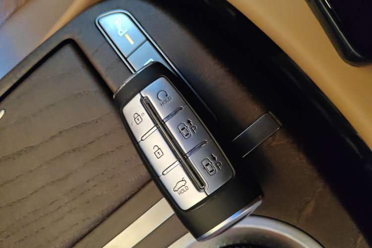 Used Genesis G80 2023 2.5T Four-Wheel-Drive Flagship Edition Interior 1