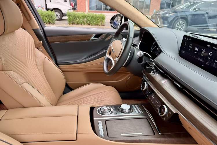 Used Genesis G80 2023 2.5T Four-Wheel-Drive Flagship Edition Interior 4
