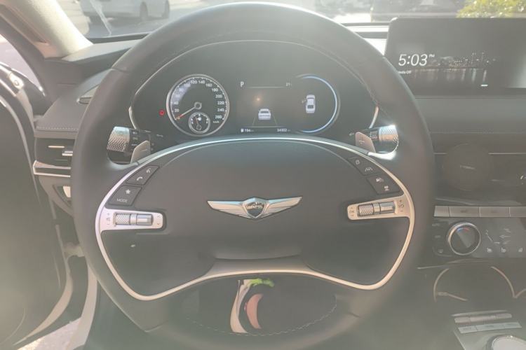 Used Genesis G80 2023 2.5T Rear-Drive Flagship Edition Steering Wheel