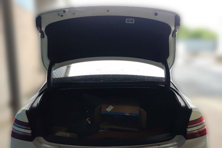 Used Genesis G80 2023 2.5T Rear-Drive Luxury Edition Trunk