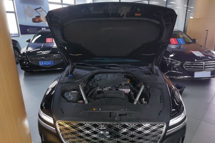 Used Genesis G80 2024 2.5T Rear-Drive Flagship Edition Engine Bay