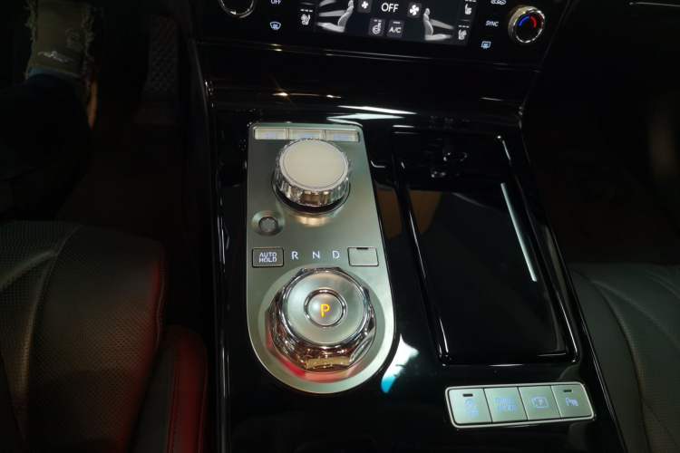 Used Genesis G80 2024 2.5T Rear-Drive Flagship Edition Gear Lever