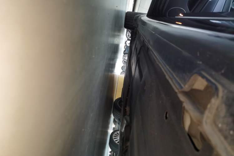 Used Genesis G80 2024 2.5T Rear-Drive Flagship Edition Left Side Sill