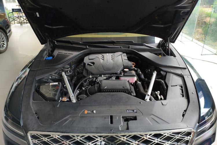 Used Genesis G80 2024 2.5T Rear-Drive Luxury Edition Engine Bay