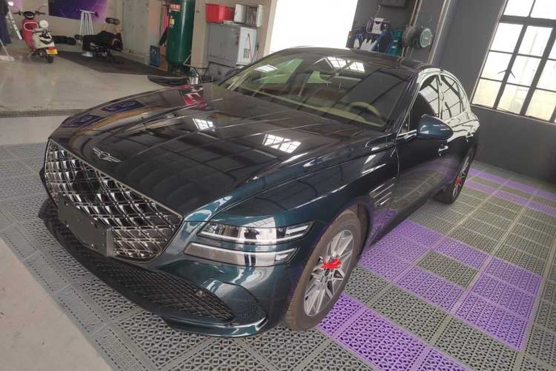 Used Genesis G80 2024 2.5T Rear-Drive Luxury Edition Front Left 45 Deg