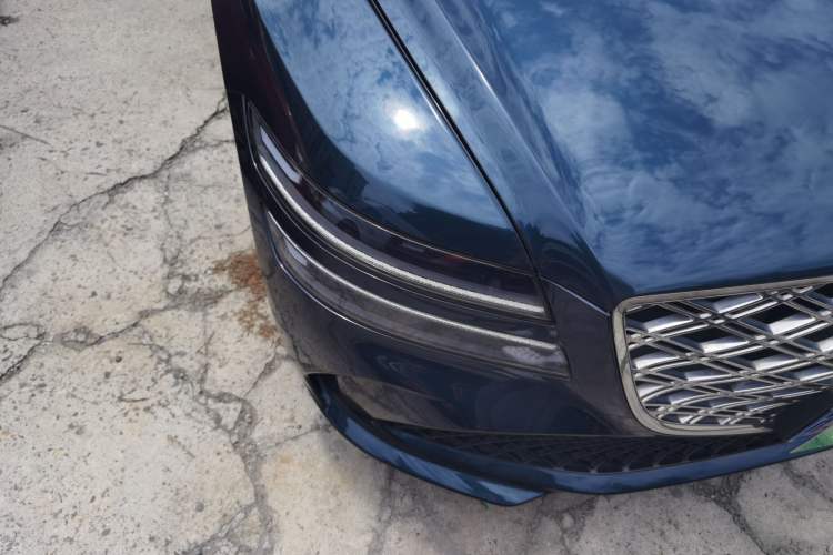Used Genesis G80 2024 2.5T Rear-Drive Luxury Edition Right Front Headlight