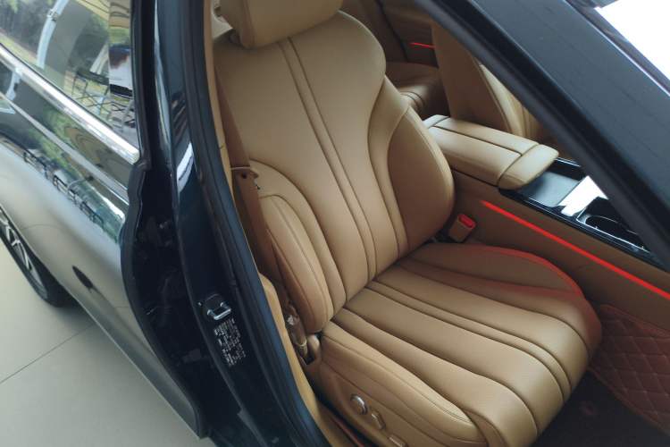 Used Genesis G80 2024 2.5T Rear-Drive Luxury Edition Right Front Seat