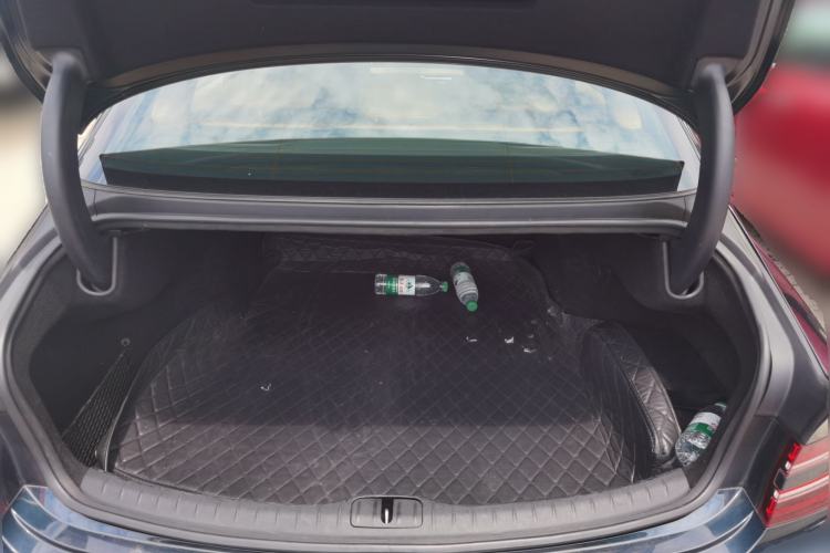 Used Genesis G80 2024 2.5T Rear-Drive Luxury Edition Trunk