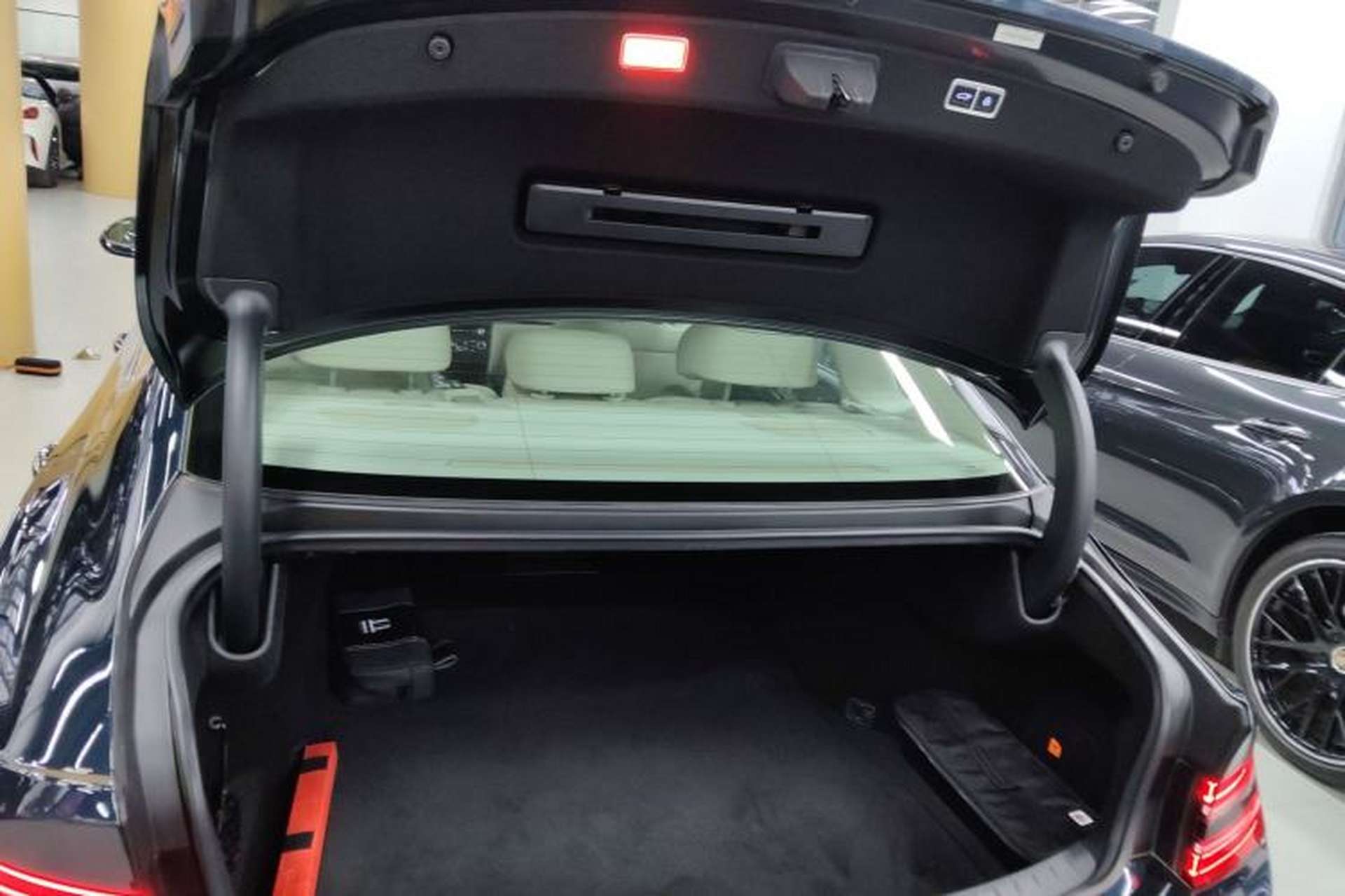 Used Genesis G80 2024 2.5T Rear-Drive Luxury Edition Trunk