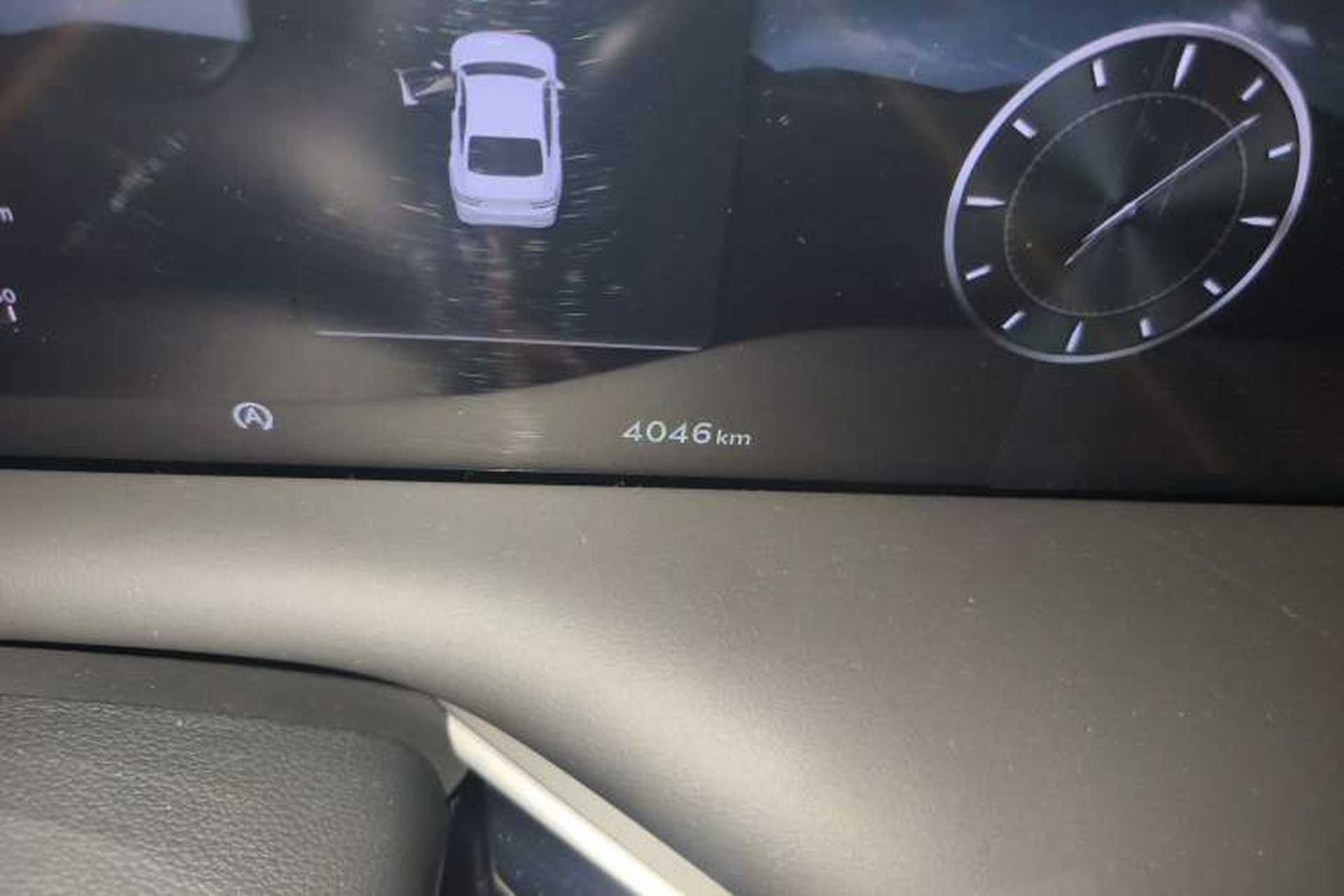 Used Genesis G80 2024 2.5T Four-Wheel-Drive Flagship Edition Odometer Close Up