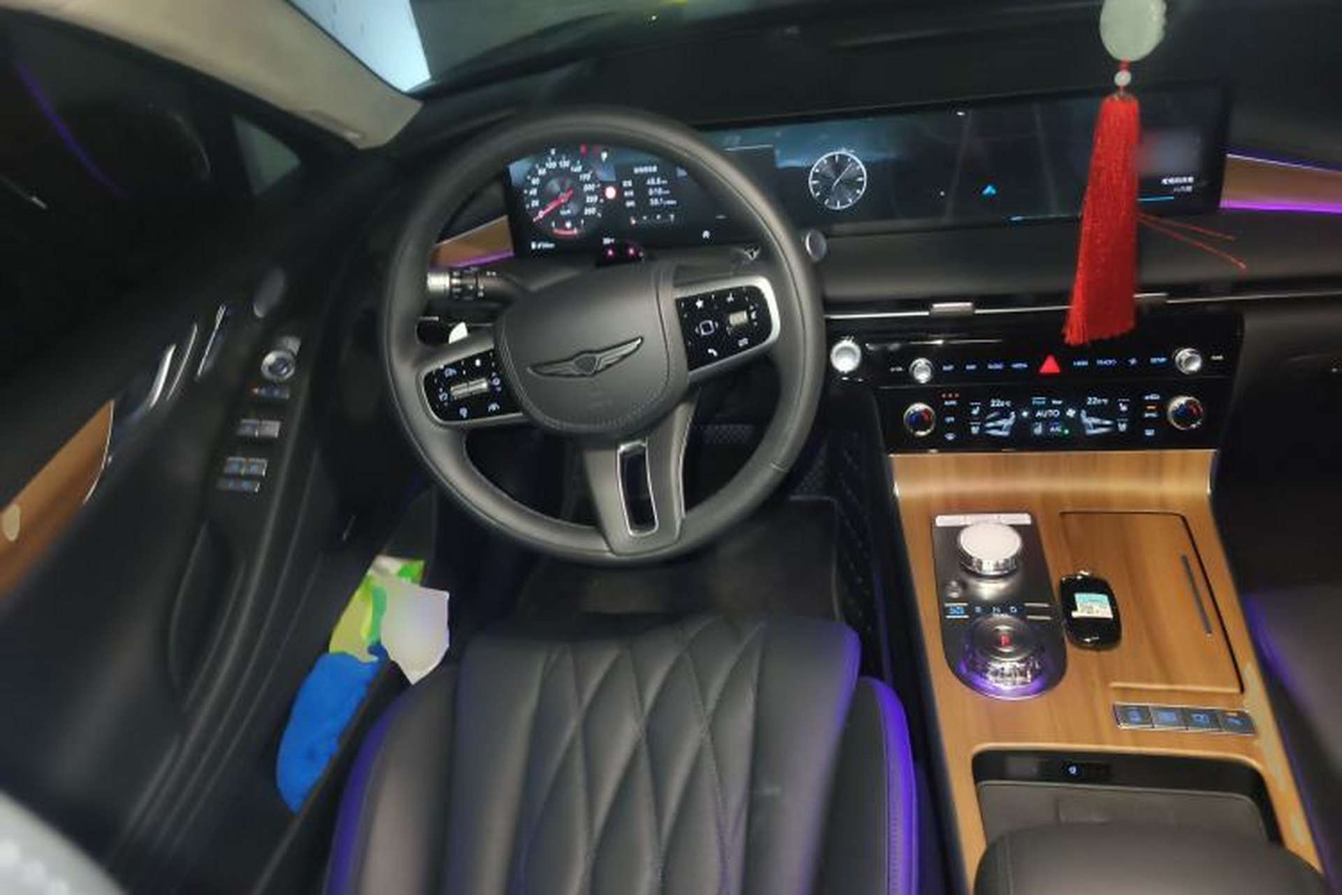 Used Genesis G80 2024 2.5T Four-Wheel-Drive Flagship Edition Steering Wheel