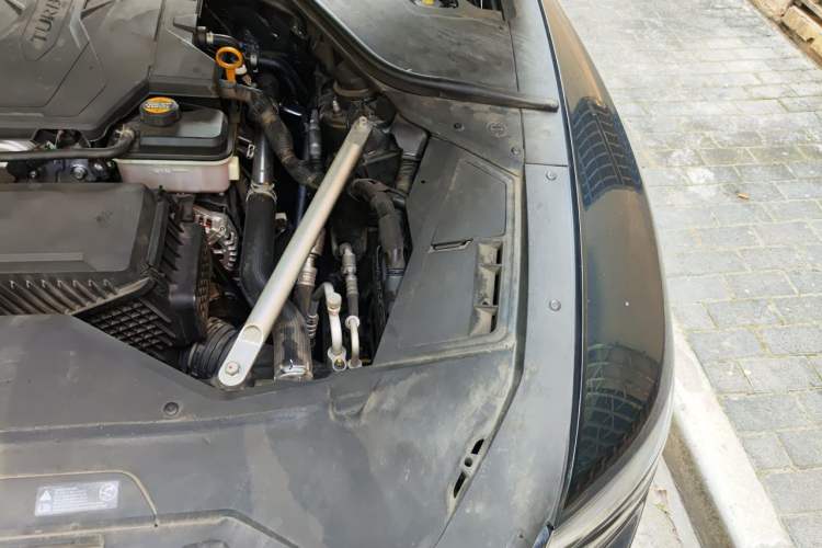 Used Genesis G80 2024 2.5T Rear-Drive Luxury Edition Engine Bay Left