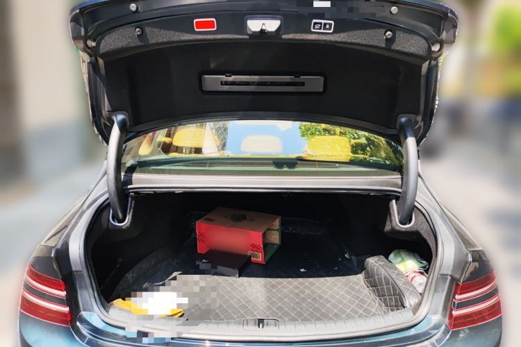 Used Genesis G80 2024 2.5T Rear-Drive Luxury Edition Trunk