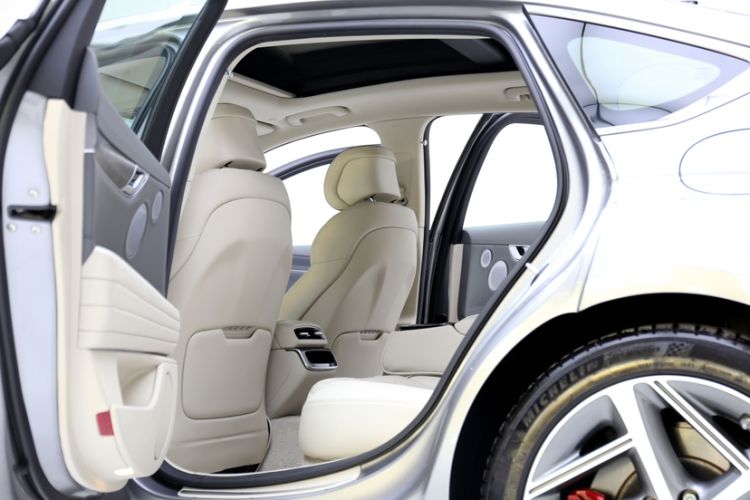 Used Genesis G80 2024 2.5T Rear-Drive Luxury Edition Interior 5