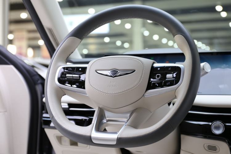 Used Genesis G80 2024 2.5T Rear-Drive Luxury Edition Steering Wheel