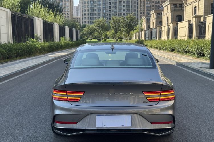 Used Genesis G80 2026 2.5T Rear-Drive Luxury Edition Exterior 4