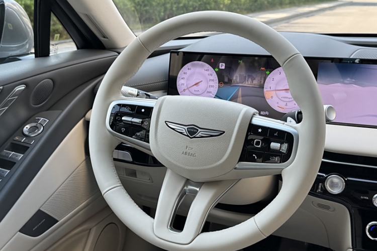 Used Genesis G80 2026 2.5T Rear-Drive Luxury Edition Steering Wheel