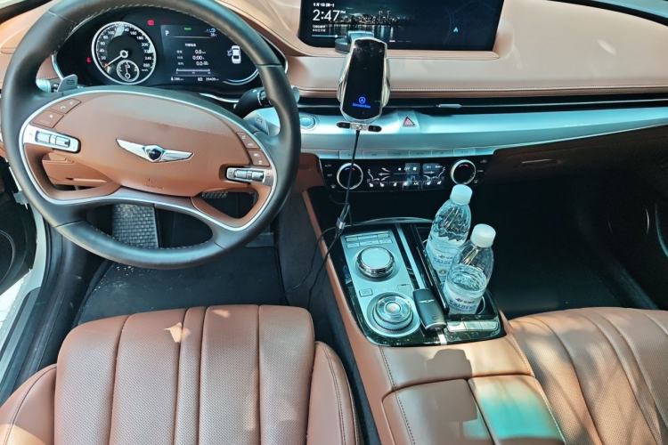 Used Genesis G80 EV 2023 All-Electric G80 Luxury Edition Center Console