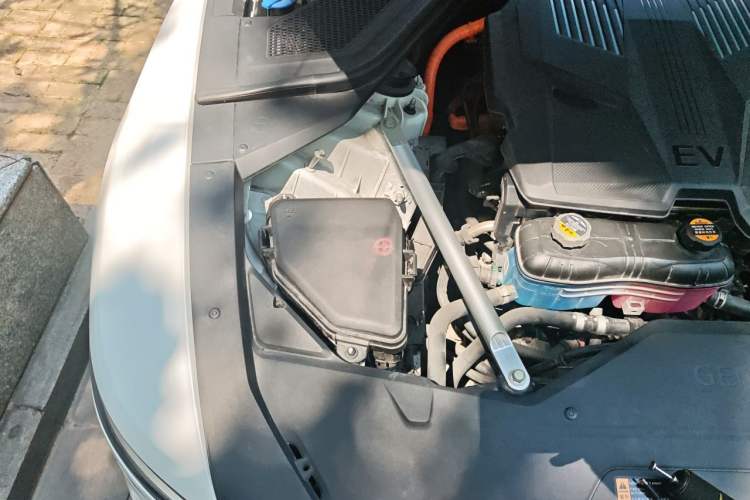 Used Genesis G80 EV 2023 All-Electric G80 Luxury Edition Engine Bay Right