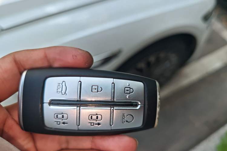 Used Genesis G80 EV 2023 All-Electric G80 Luxury Edition Vehicle Key