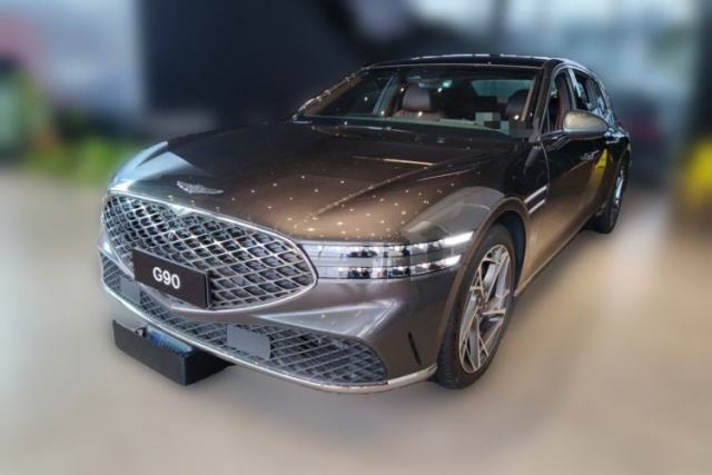 Used Genesis G90 2023 Flagship Edition