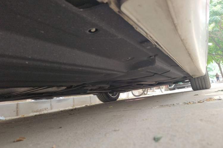 Used Genesis G90 2023 Flagship Edition Chassis Rear Right
