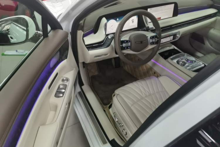 Used Genesis G90 2023 Flagship Edition Driver Seat