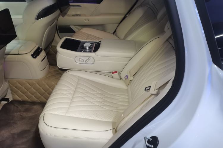 Used Genesis G90 2023 Flagship Edition Left Rear Seat