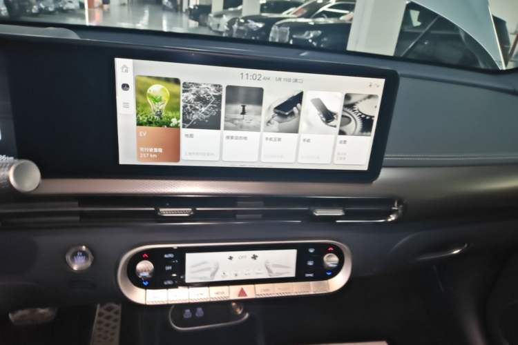 Used Genesis GV60 2023 Dual-Motor All-Wheel-Drive High-Performance Flagship Edition Audio And AC Panel