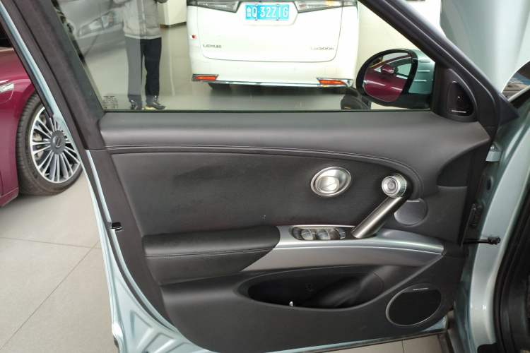 Used Genesis GV60 2023 Single-Motor Rear-Drive Luxury Edition Interior 7