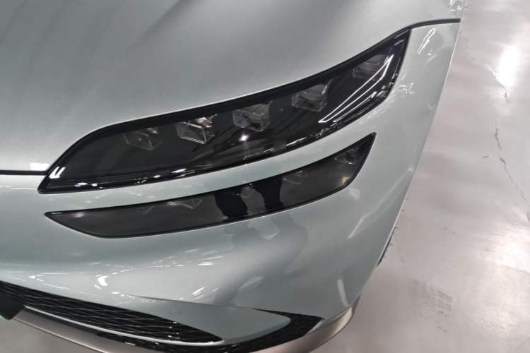 Used Genesis GV60 2023 Dual-Motor All-Wheel-Drive High-Performance Flagship Edition Left Front Headlight