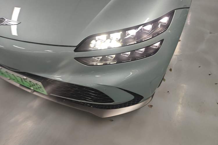 Used Genesis GV60 2023 Dual-Motor All-Wheel-Drive High-Performance Flagship Edition Left Front Headlight