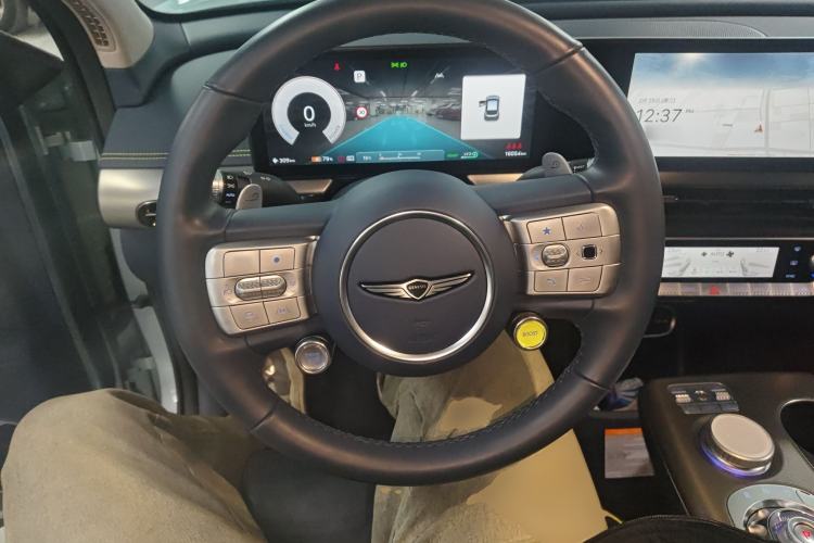 Used Genesis GV60 2023 Dual-Motor All-Wheel-Drive High-Performance Flagship Edition Steering Wheel