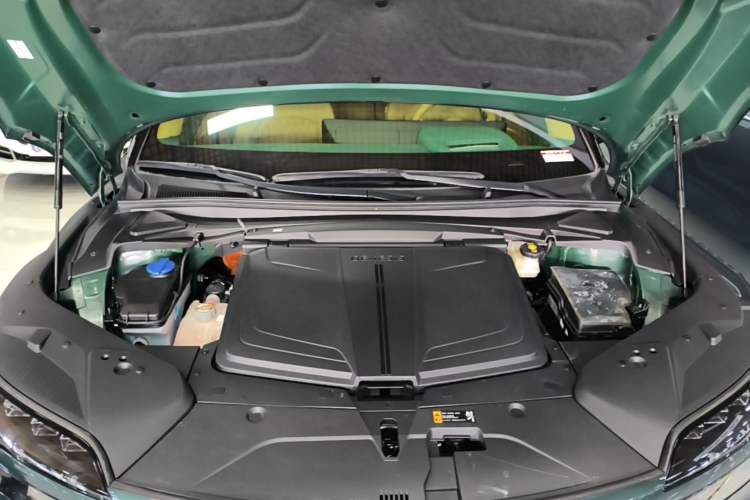 Used Genesis GV60 2023 Dual-Motor All-Wheel-Drive Flagship Edition Engine Bay
