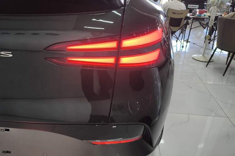 Used Genesis GV60 2023 Dual-Motor All-Wheel-Drive Flagship Edition Exterior 3