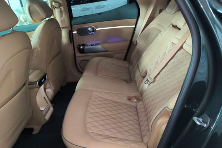 Used Genesis GV60 2023 Dual-Motor All-Wheel-Drive Flagship Edition Left Rear Seat