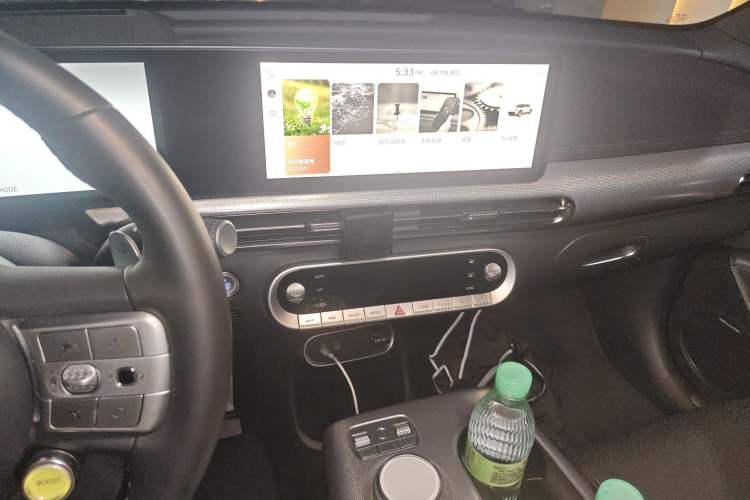 Used Genesis GV60 2023 Dual-Motor All-Wheel-Drive High-Performance Flagship Edition Audio And AC Panel
