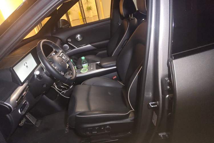 Used Genesis GV60 2023 Dual-Motor All-Wheel-Drive High-Performance Flagship Edition Left Front Seat