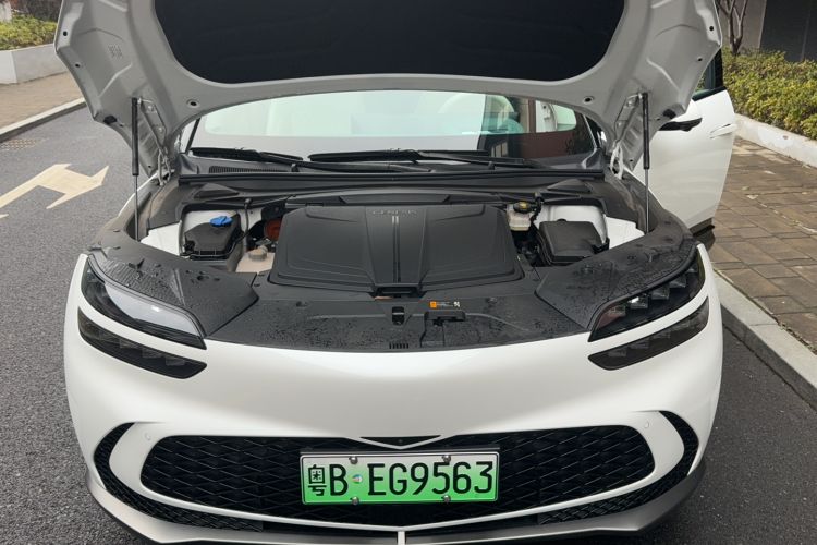 Used Genesis GV60 2023 Dual-Motor All-Wheel-Drive Flagship Edition Engine Bay